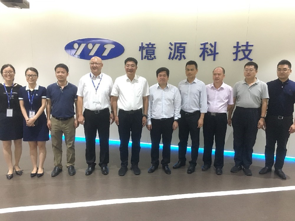 中興通訊董事長李自學(xué)、中國移動江西公司董事長凌浩一行蒞臨憶源科技參觀考察